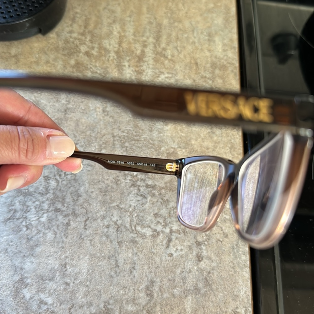 Versace two-tone eyeglasses. Brand new. - Picture 7 of 8